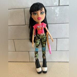 MGA Bratz 2015 1st Edition Jade Selfie Snaps 10 Inch Doll